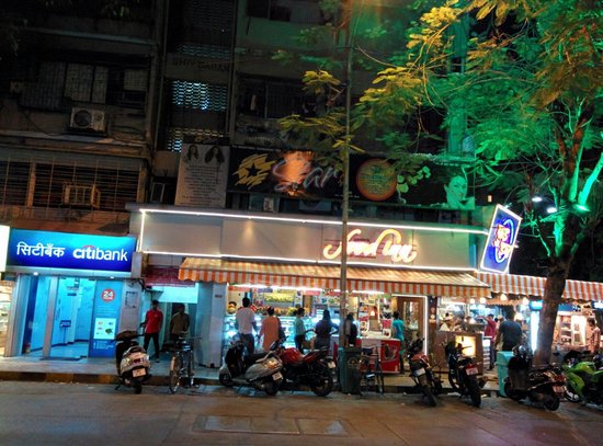 restaurants near lokhandwala