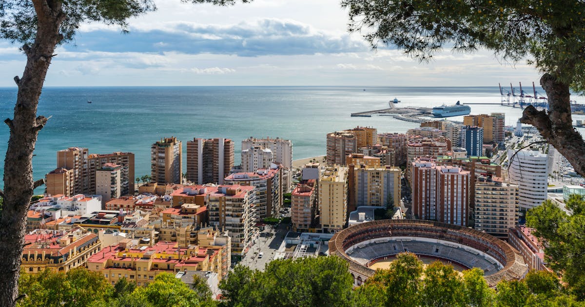 autobus linares malaga