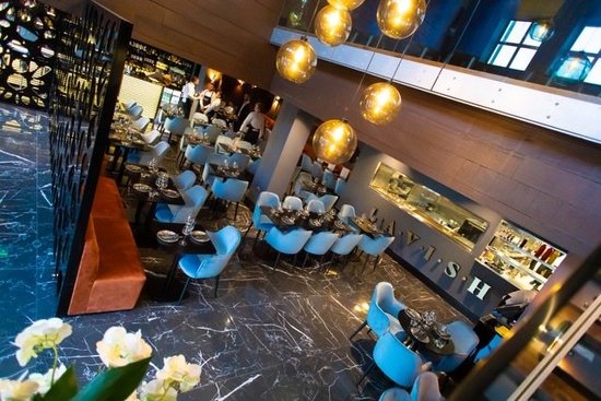 lavish bar & restaurant