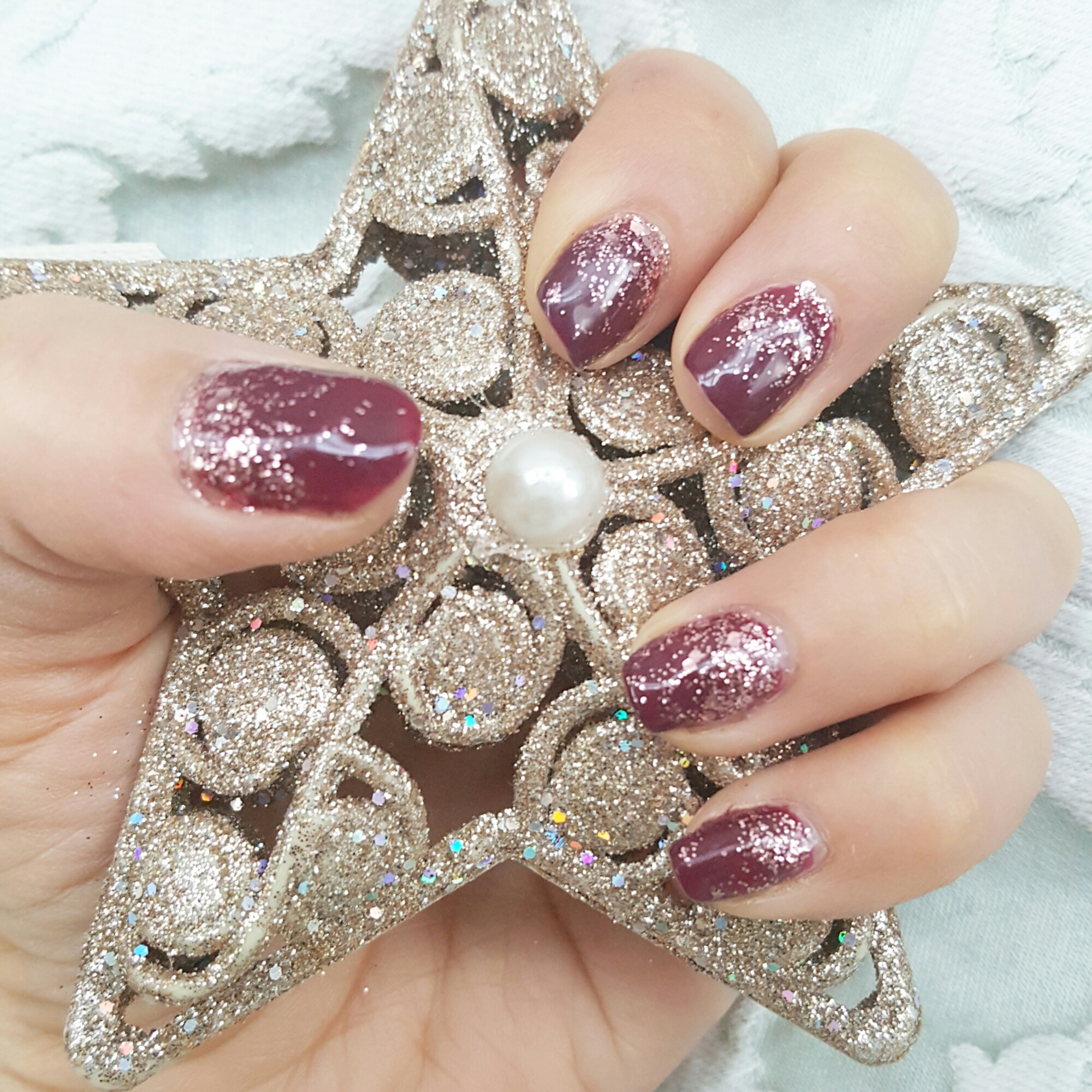 glitter christmas nails