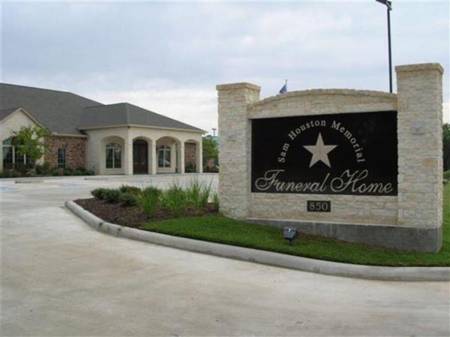 sam houston memorial funeral home in huntsville tx