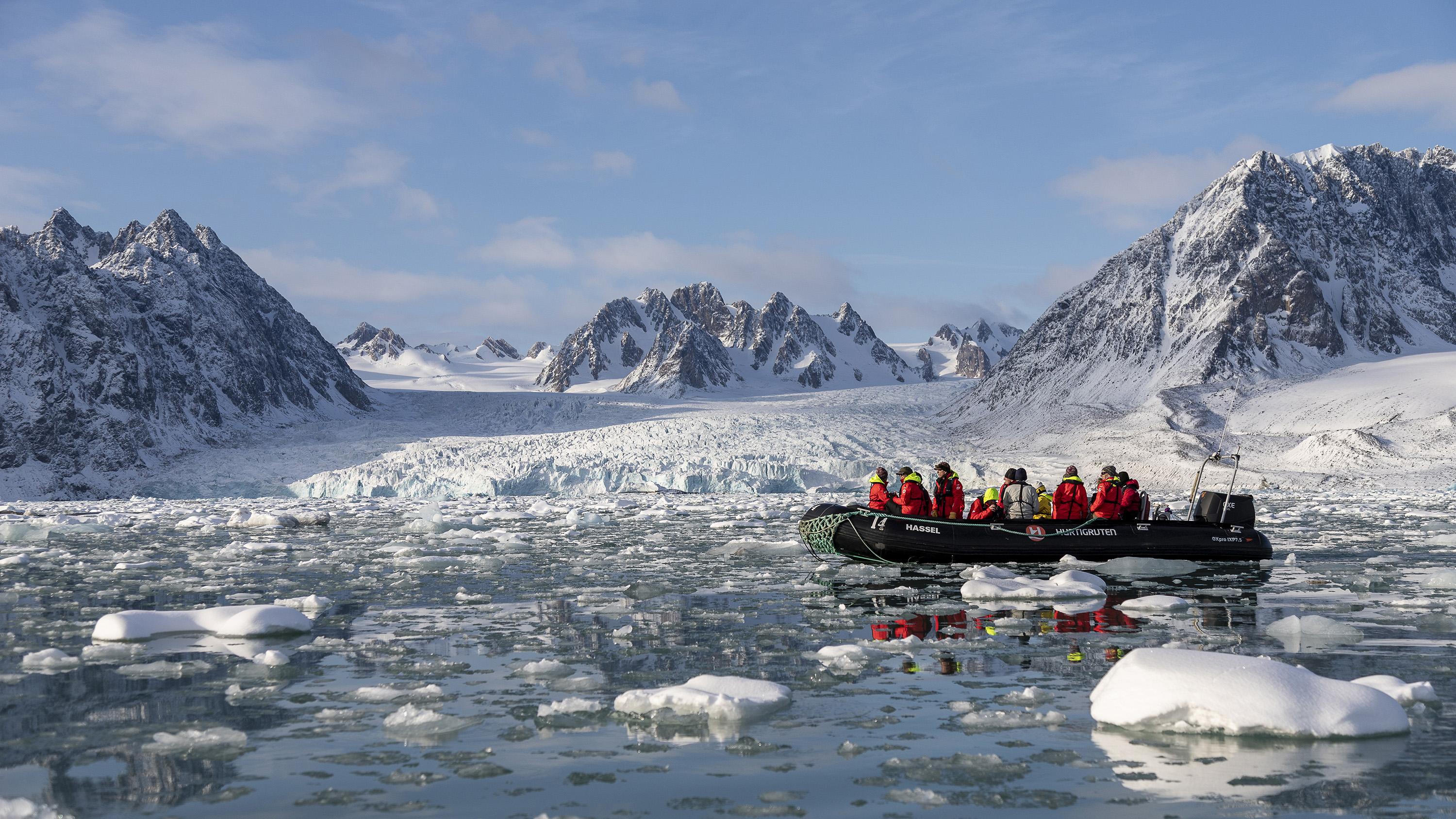 hurtigruten svalbard