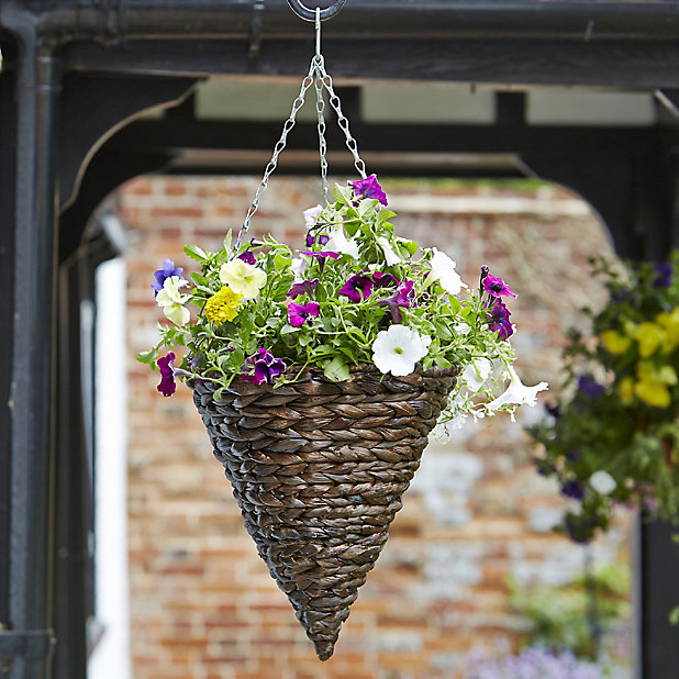 b&q hanging pots