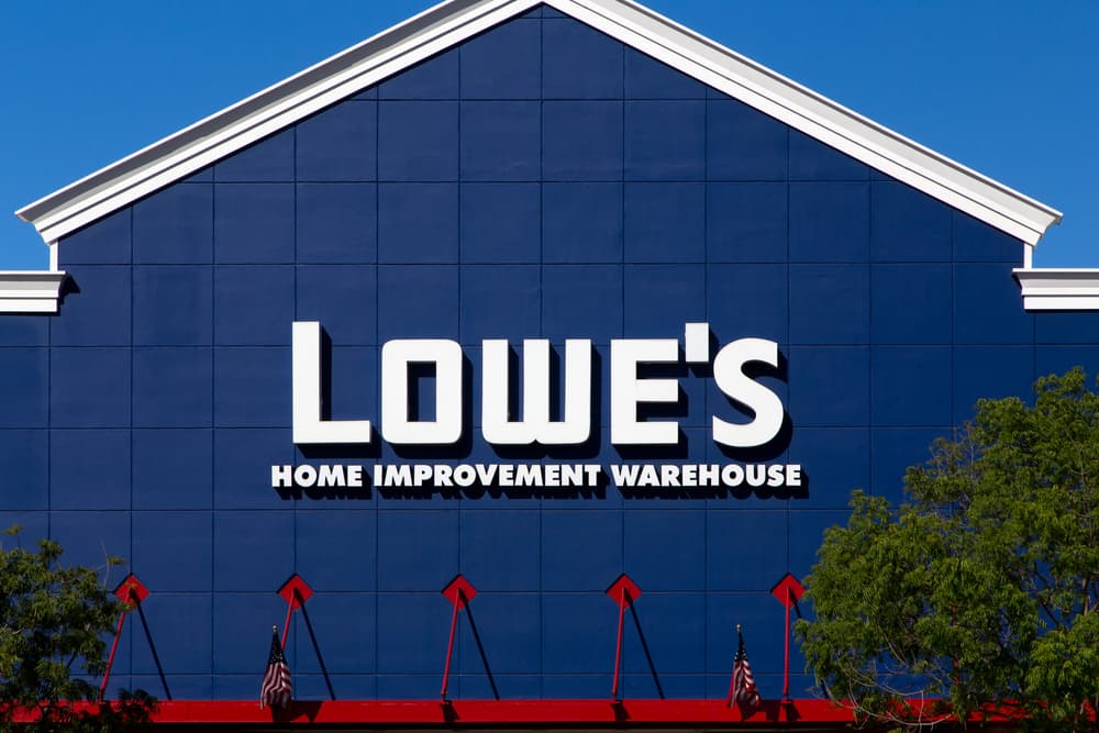 does lowes deliver on sunday