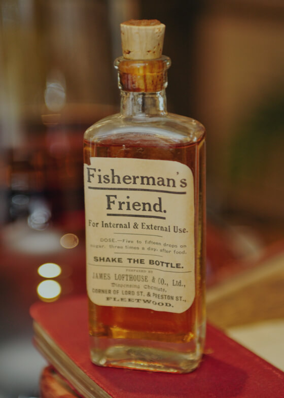 does fishermans friend contain alcohol