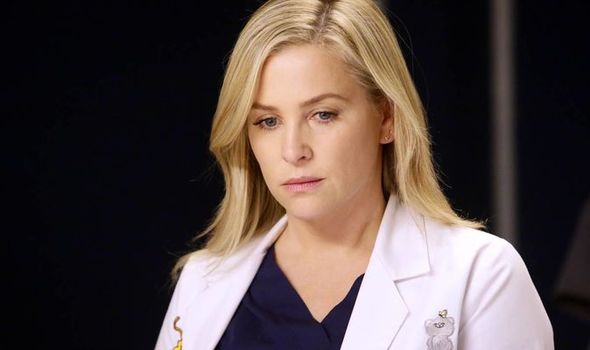 what happens to arizona robbins