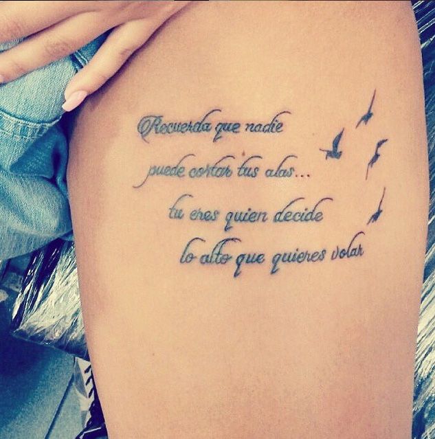 tatuajes de frases para la pierna