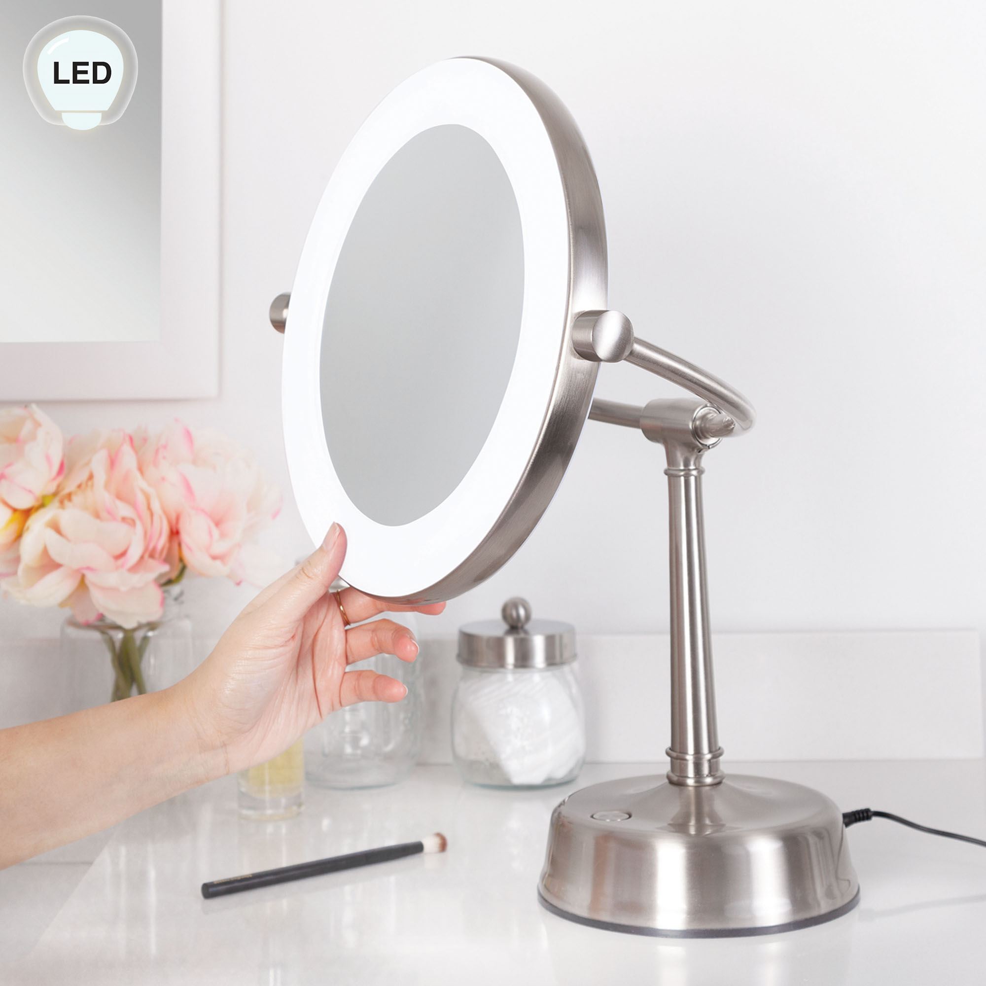 lighted magnifying makeup mirror