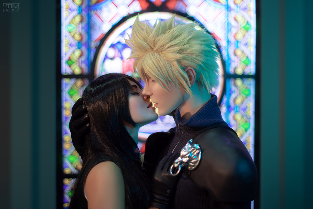 cloud and tifa kiss