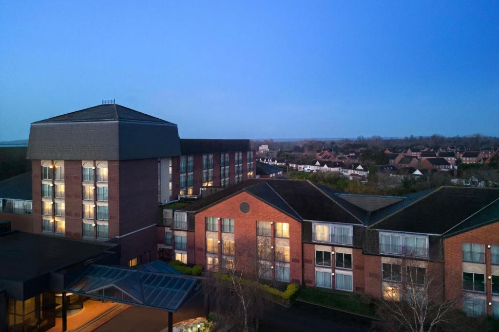 delta hotels heathrow windsor