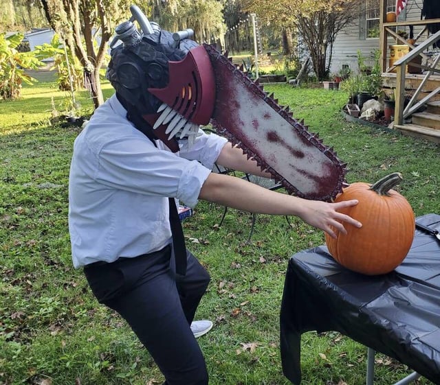 chainsaw man halloween costume