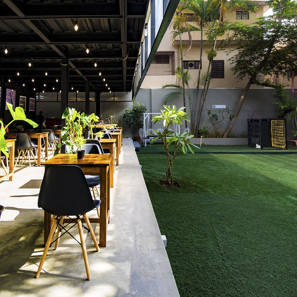 the courtyard shantinagar