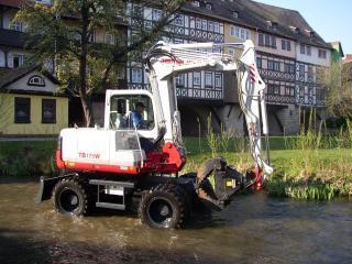 takeuchi tb175 weight