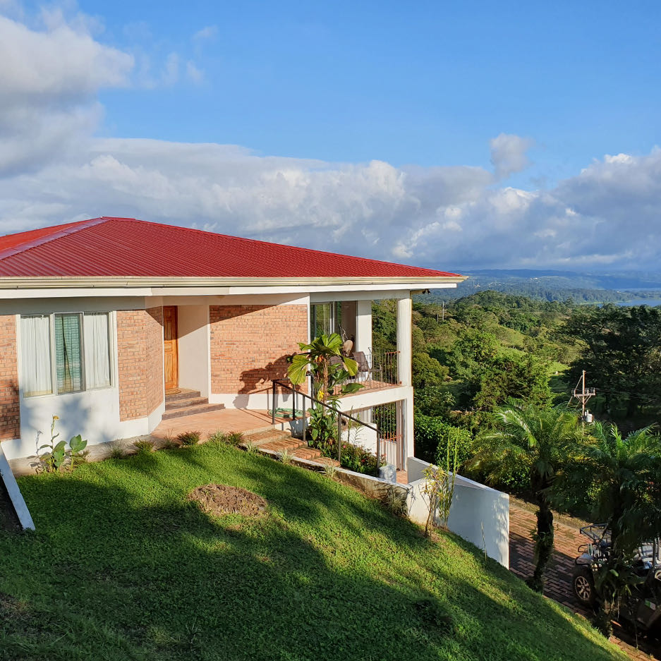 homes for sale lake arenal costa rica