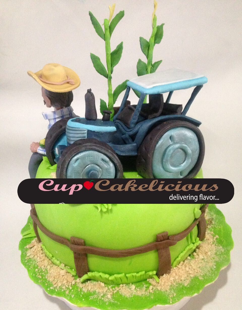 pastel tractor