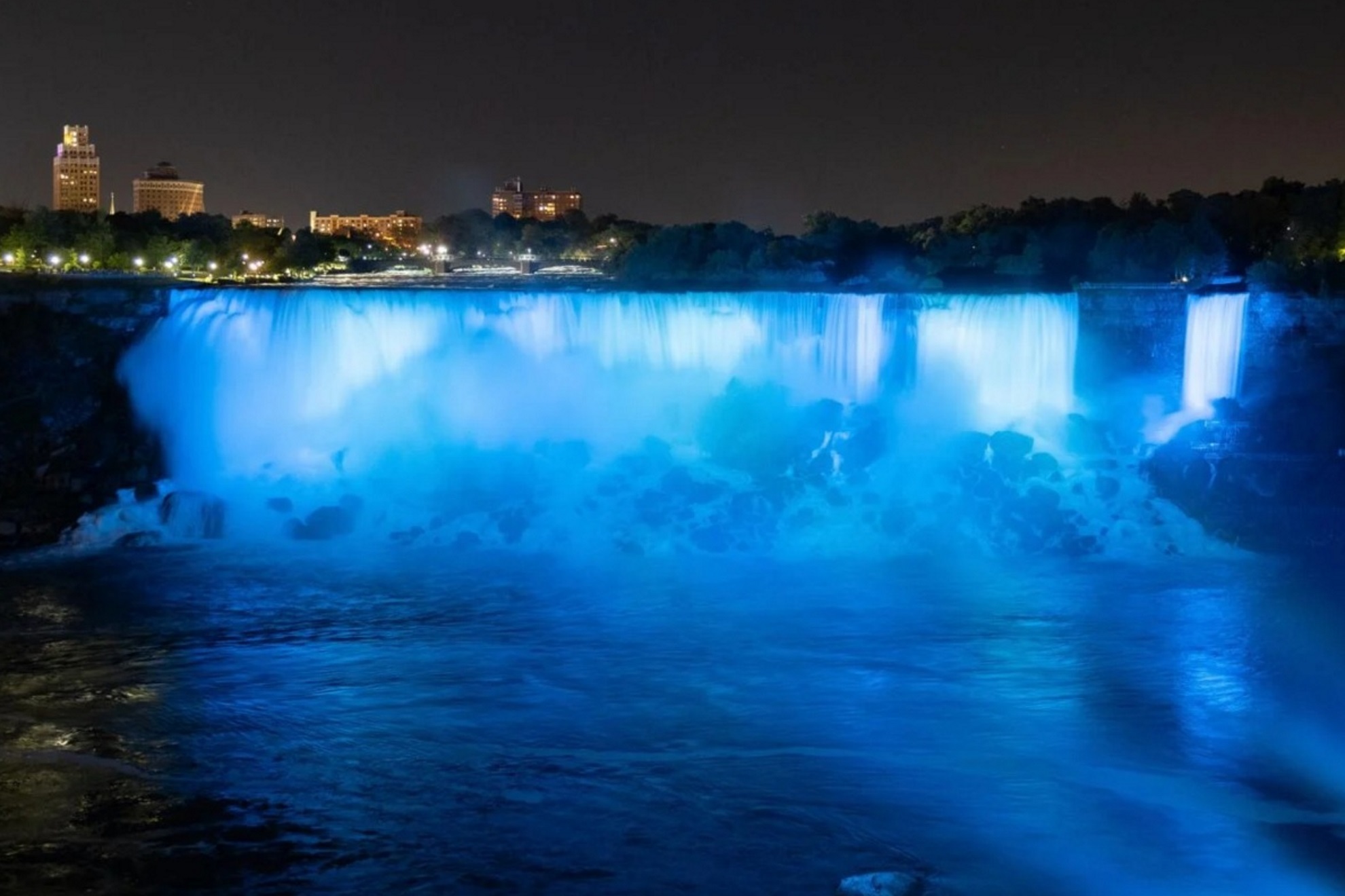 niagara falls damar hamlin