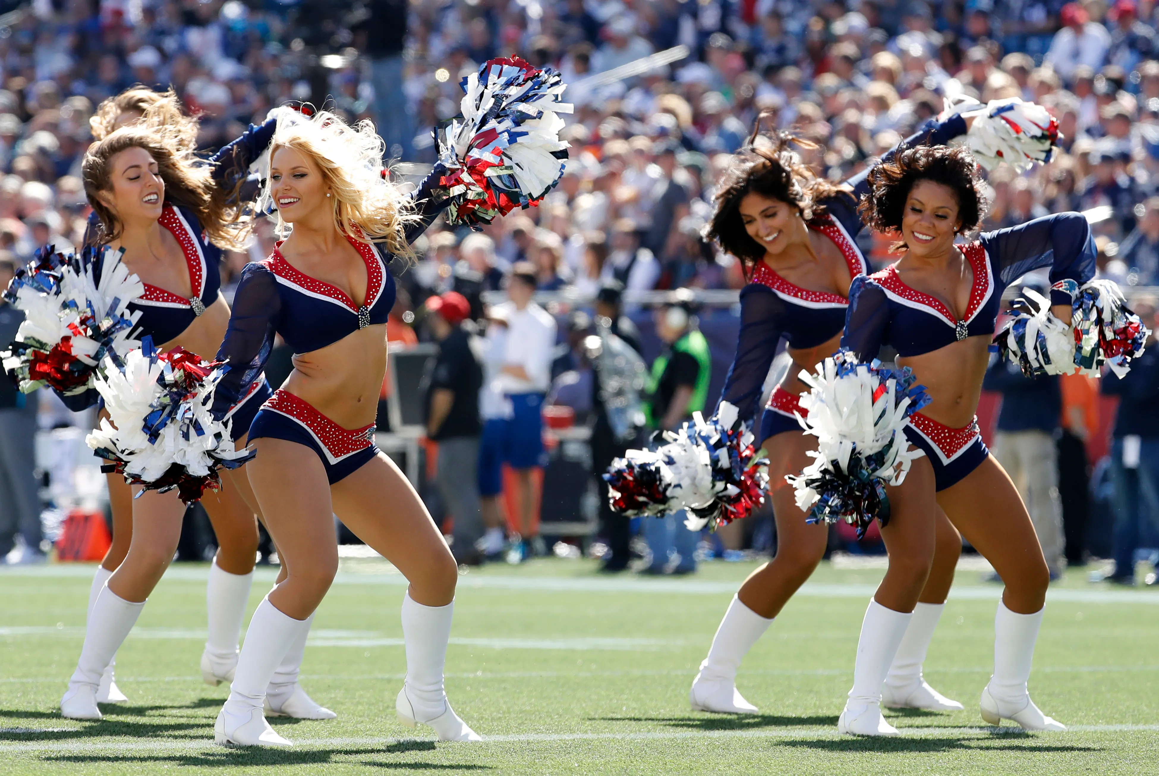 dallas cowboys cheerleaders salary