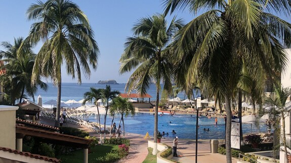 vrbo ixtapa mexico