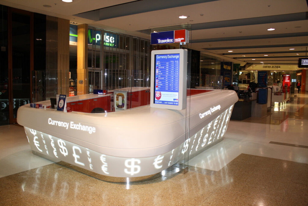 robina currency exchange