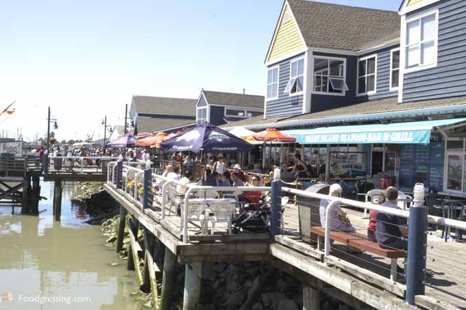 blue canoe restaurant steveston bc