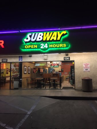 subway open nesr me