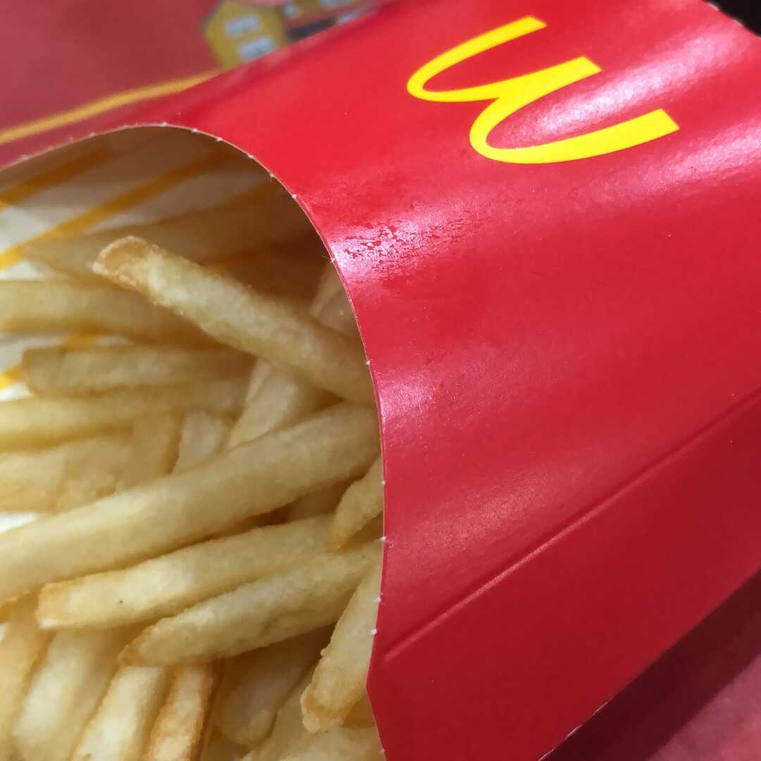 how many calories in a medium mcdonalds fries