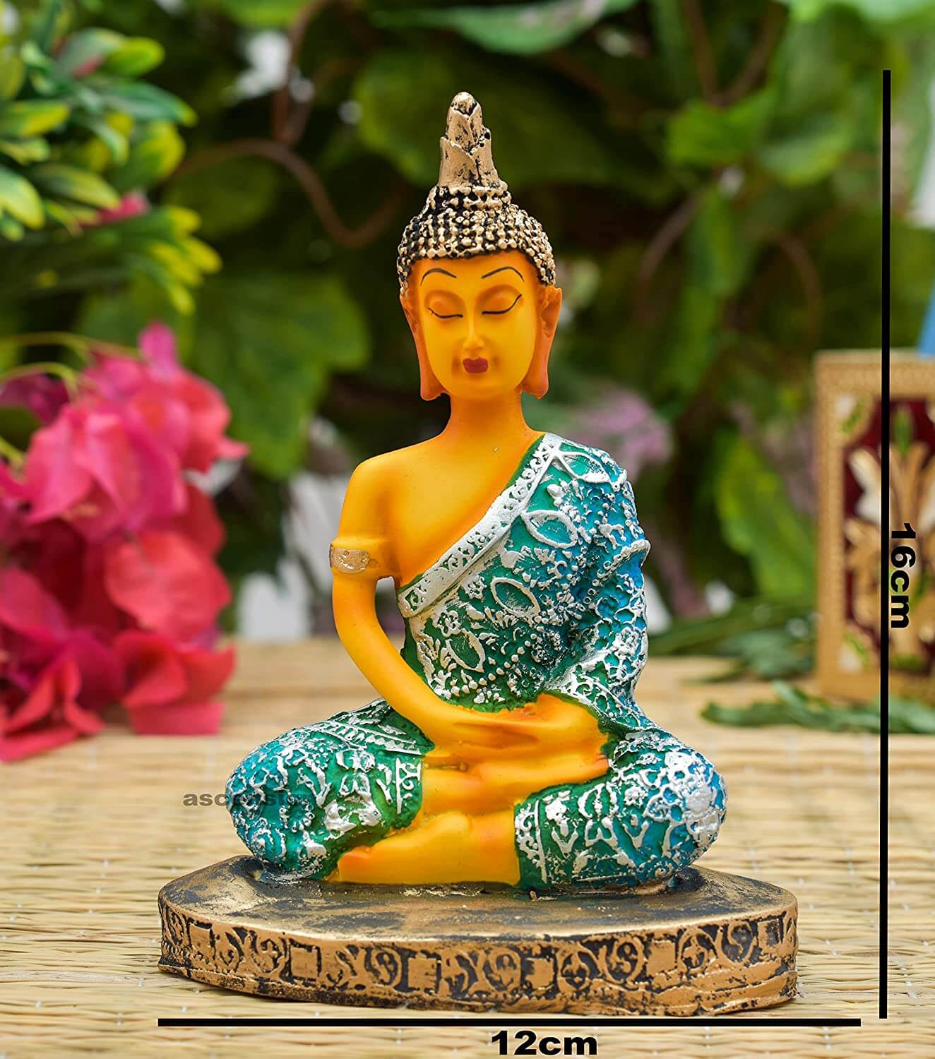 buddha statue showpiece