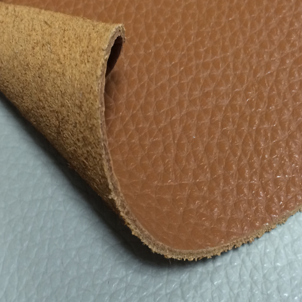 cowhide leather en español