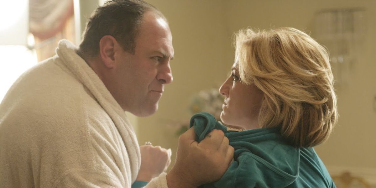 does carmela soprano get pregnant