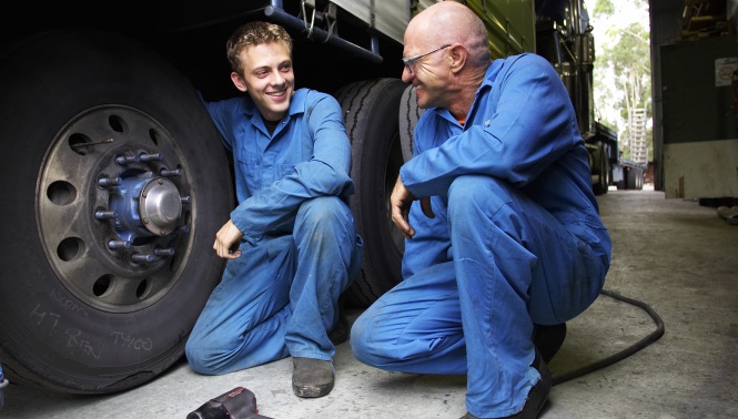 1st year apprentice diesel mechanic wages