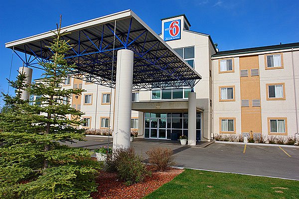 motel 6 red deer