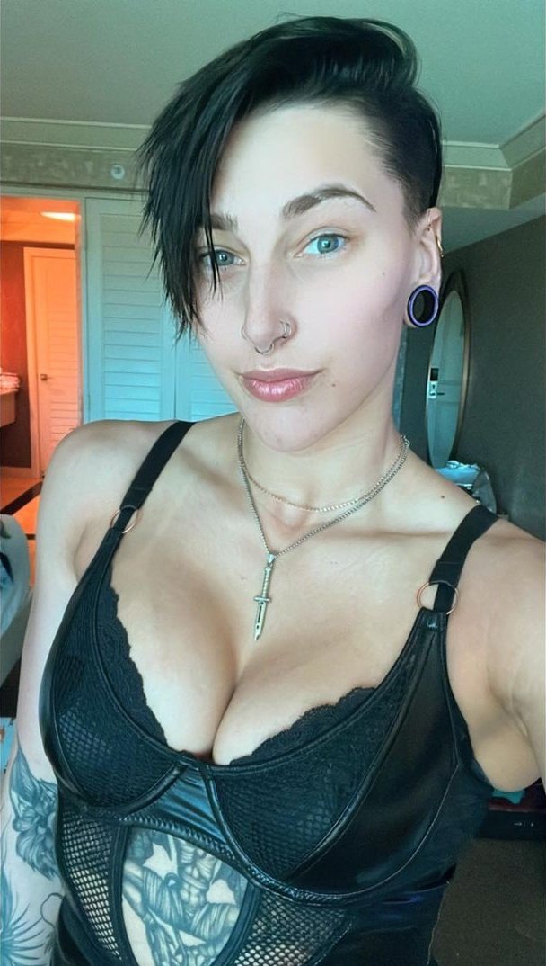 rhea ripley boobs