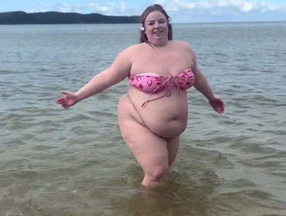 bbw nudist