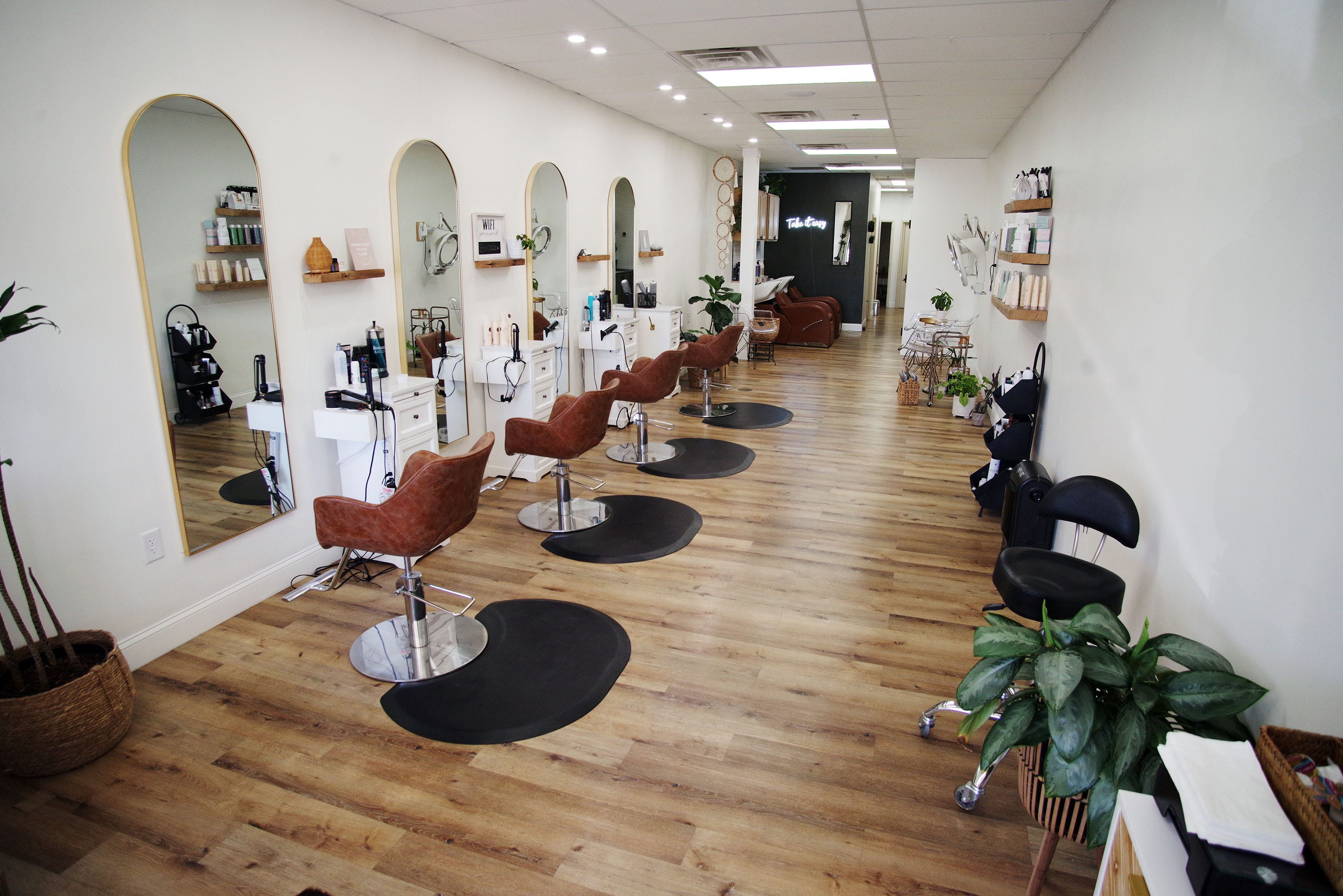 hair salons in brockville ontario