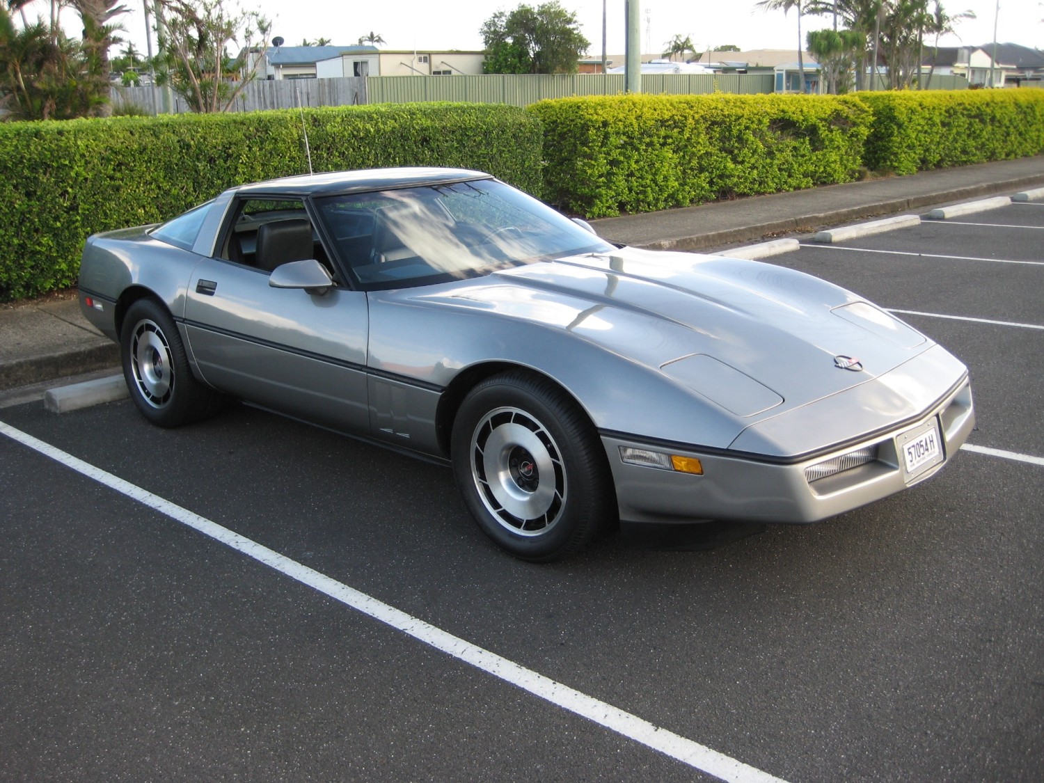 85 corvette stingray