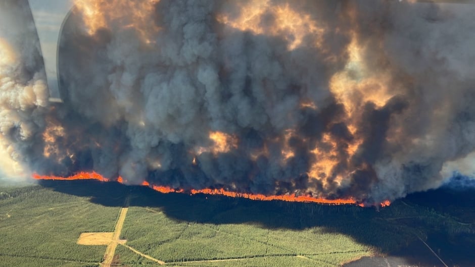 fort nelson fire