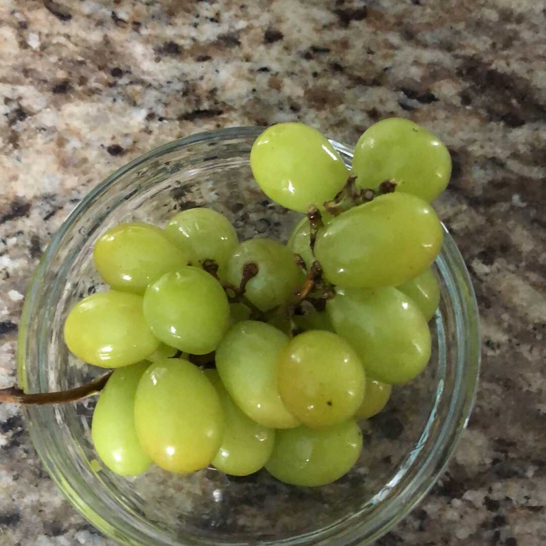 1 cup grapes calories