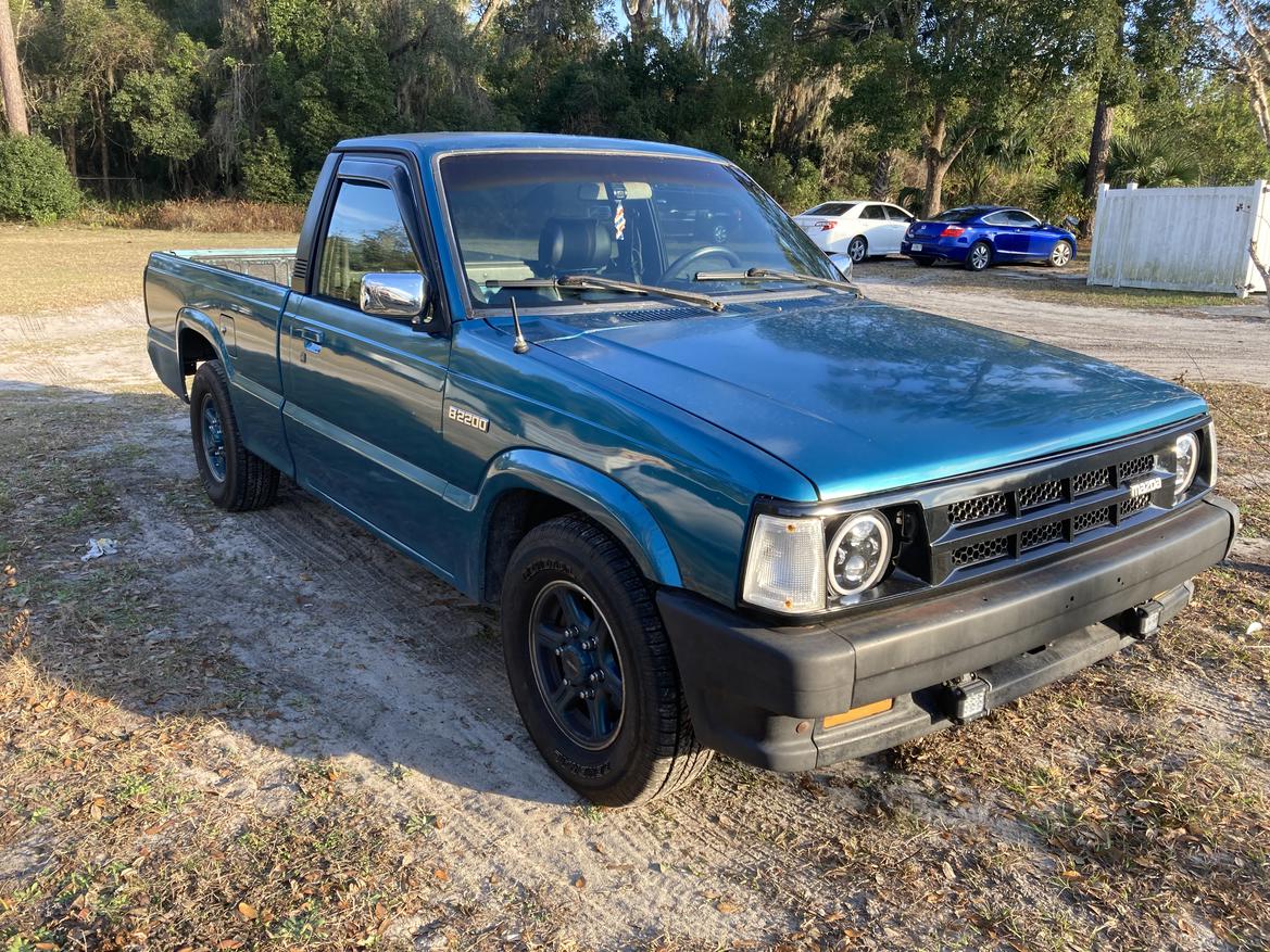 mazda b2000 93