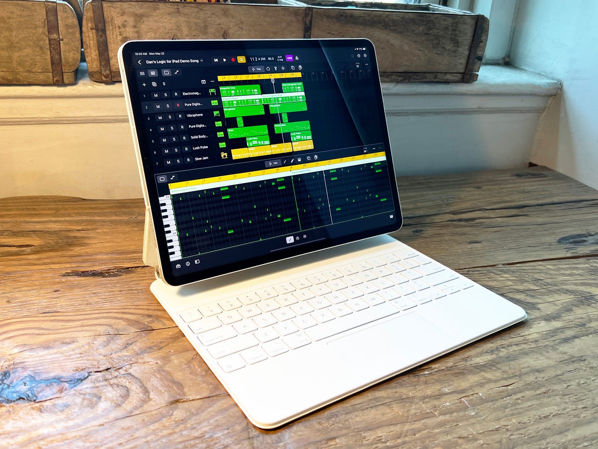 logic pro ipad