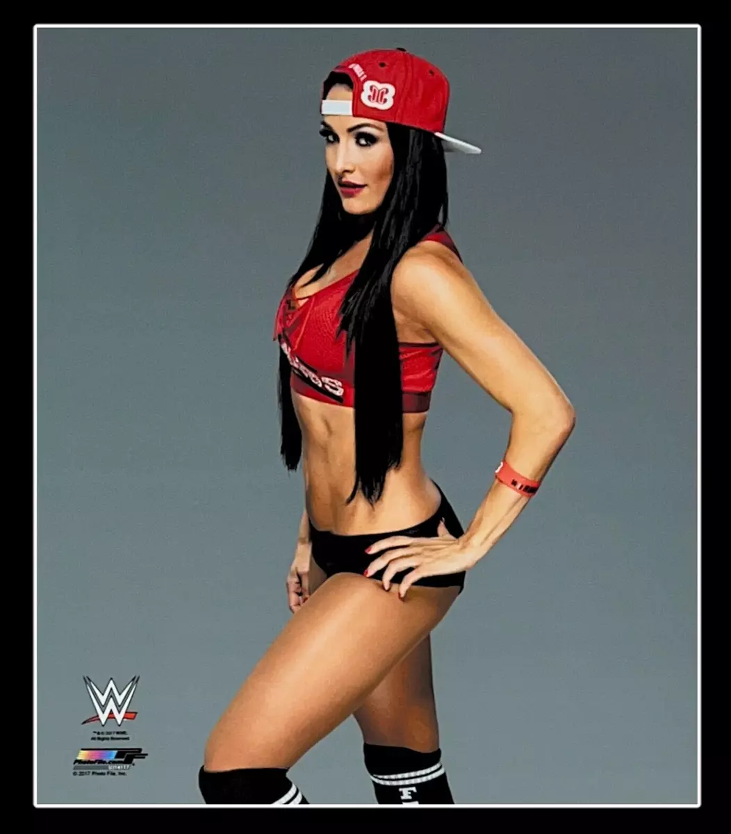 nikki wwe