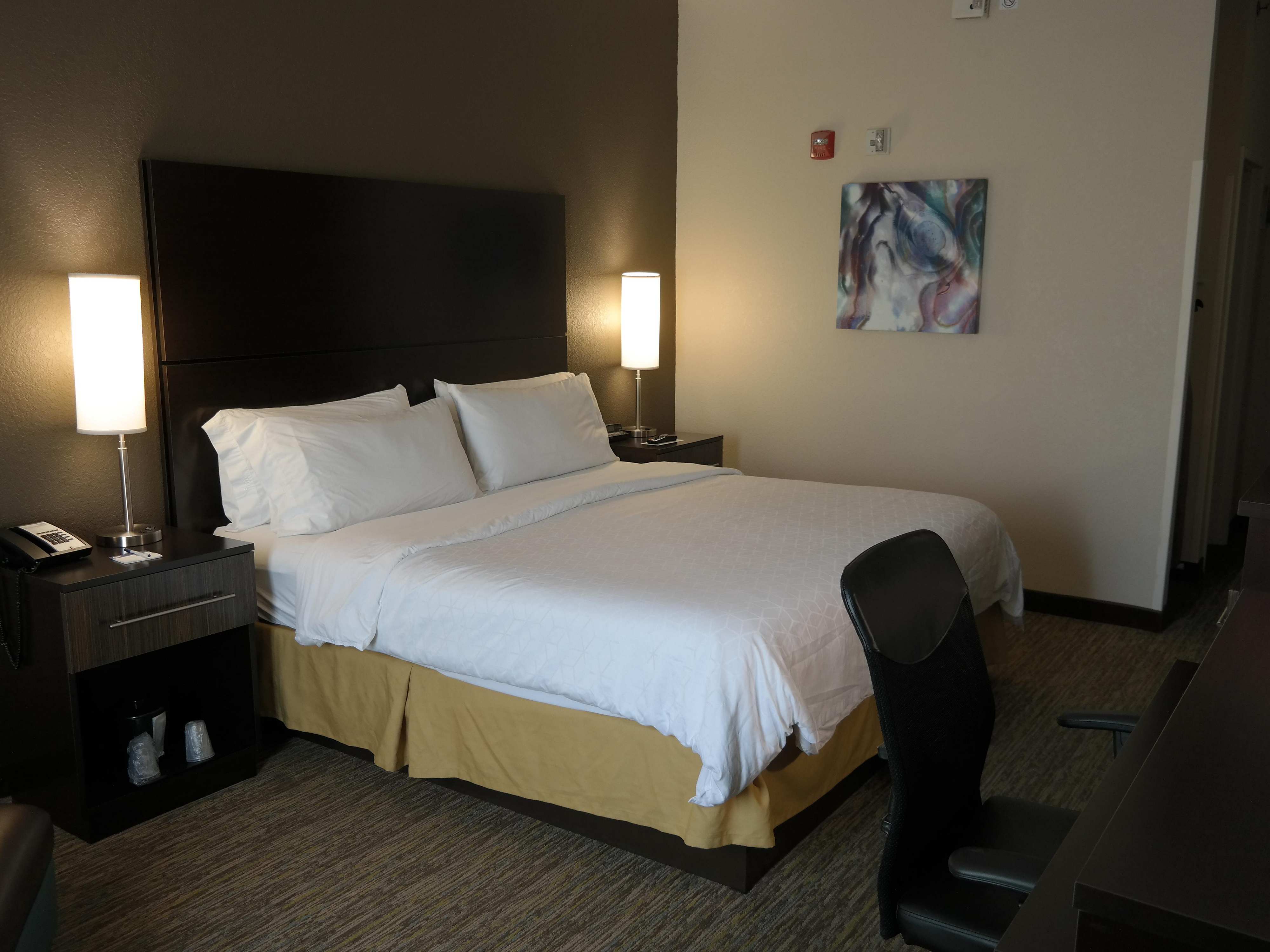 holiday inn express southpoint fredericksburg va