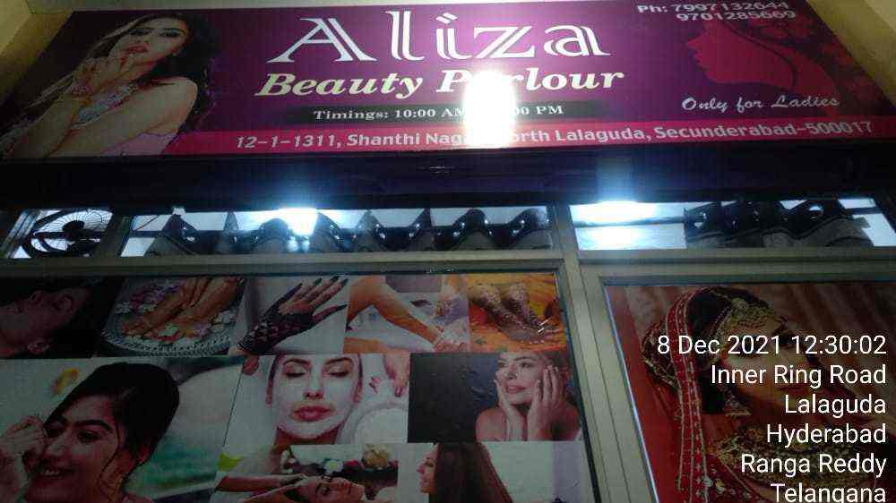 beauty parlour for women near me