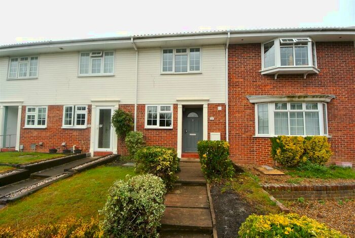 2 bed house to rent guildford