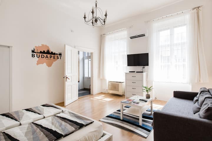 budapest airbnb