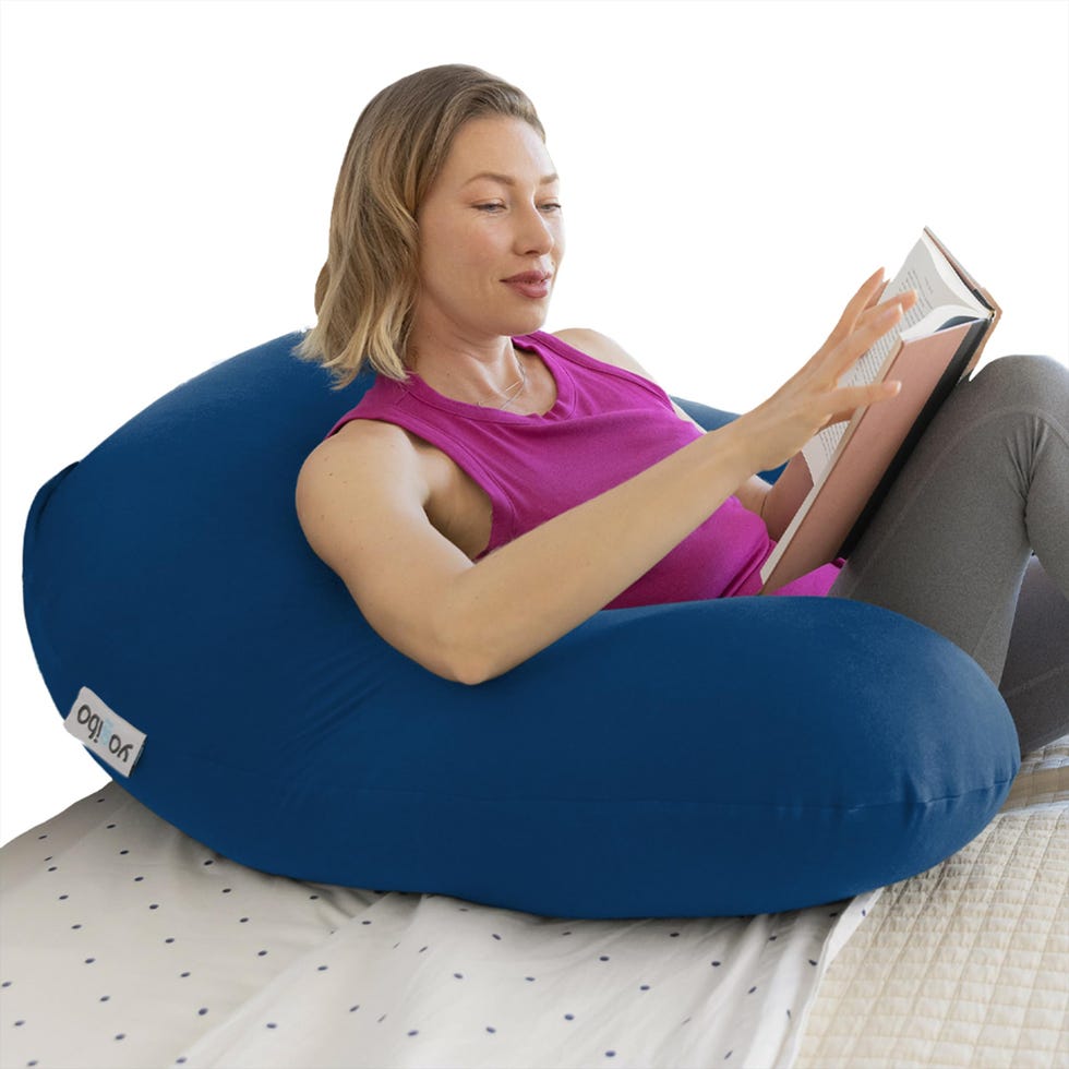 pillow to sit up in bed