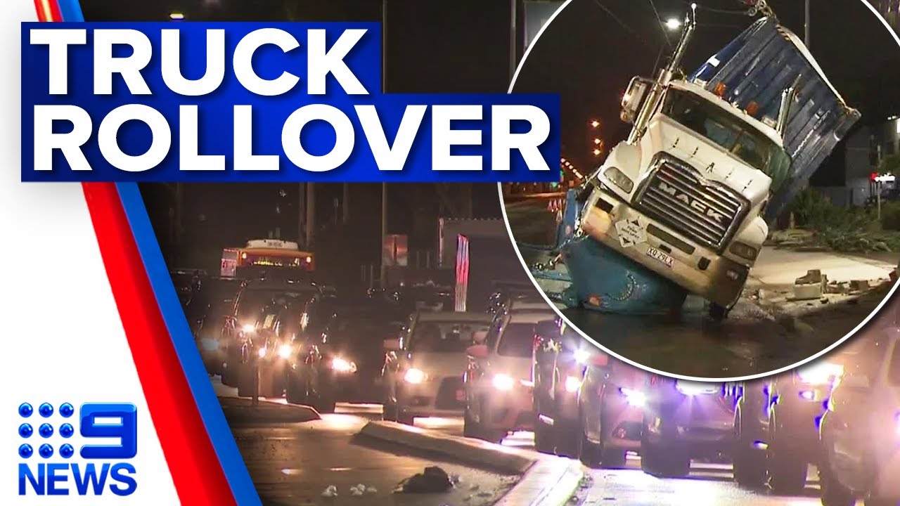 truck rollover adelaide