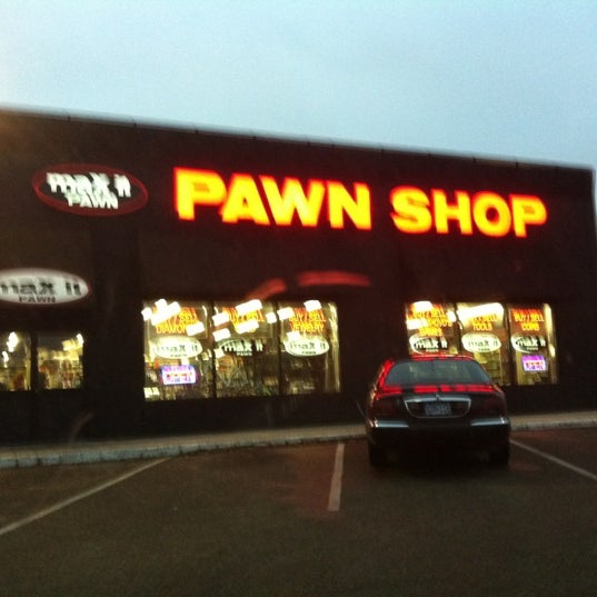 maxit pawn bloomington