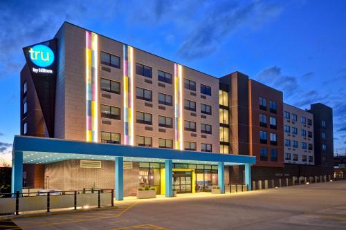 hotels in manchester nh