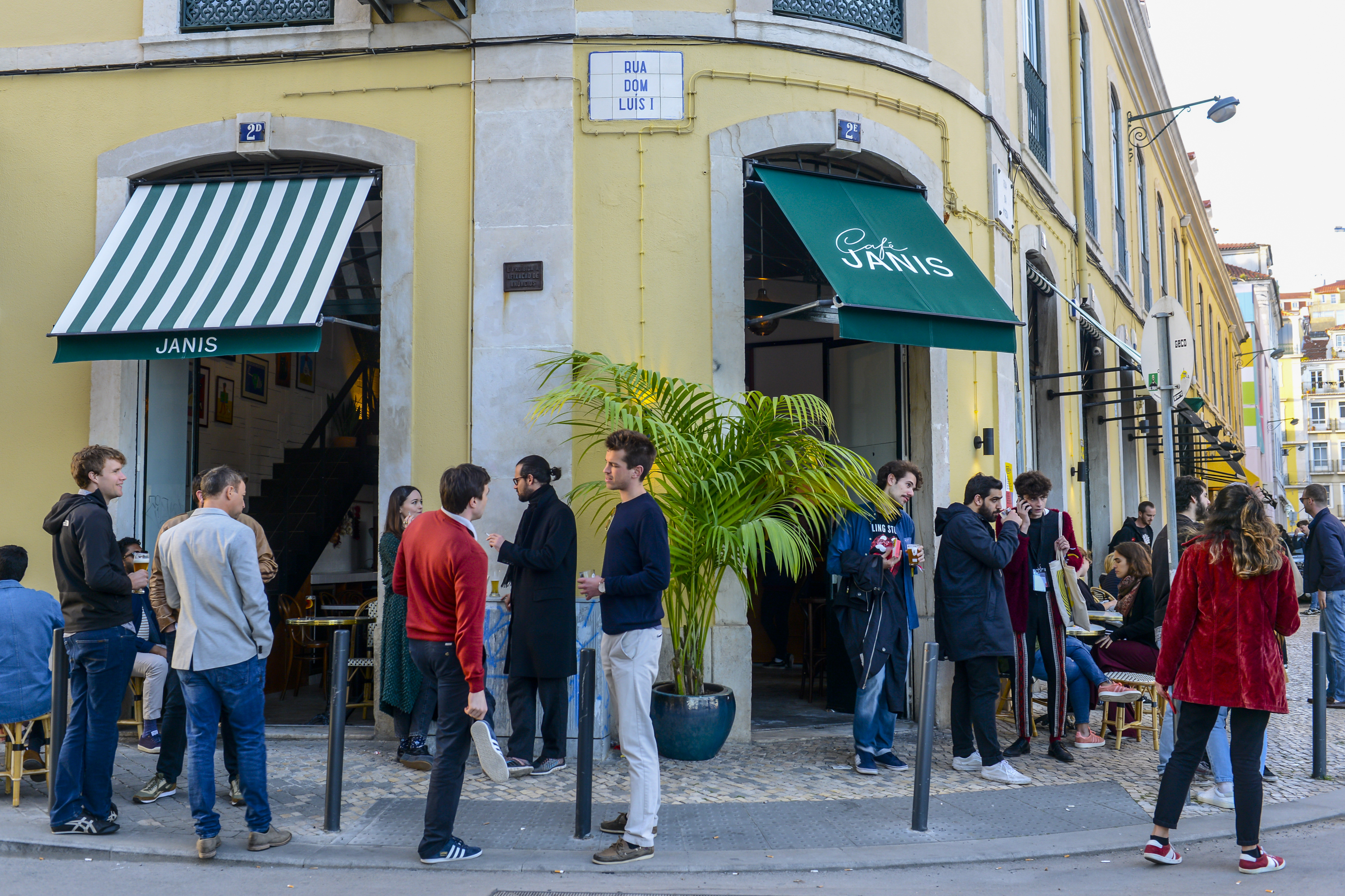 cafe janis lisbon