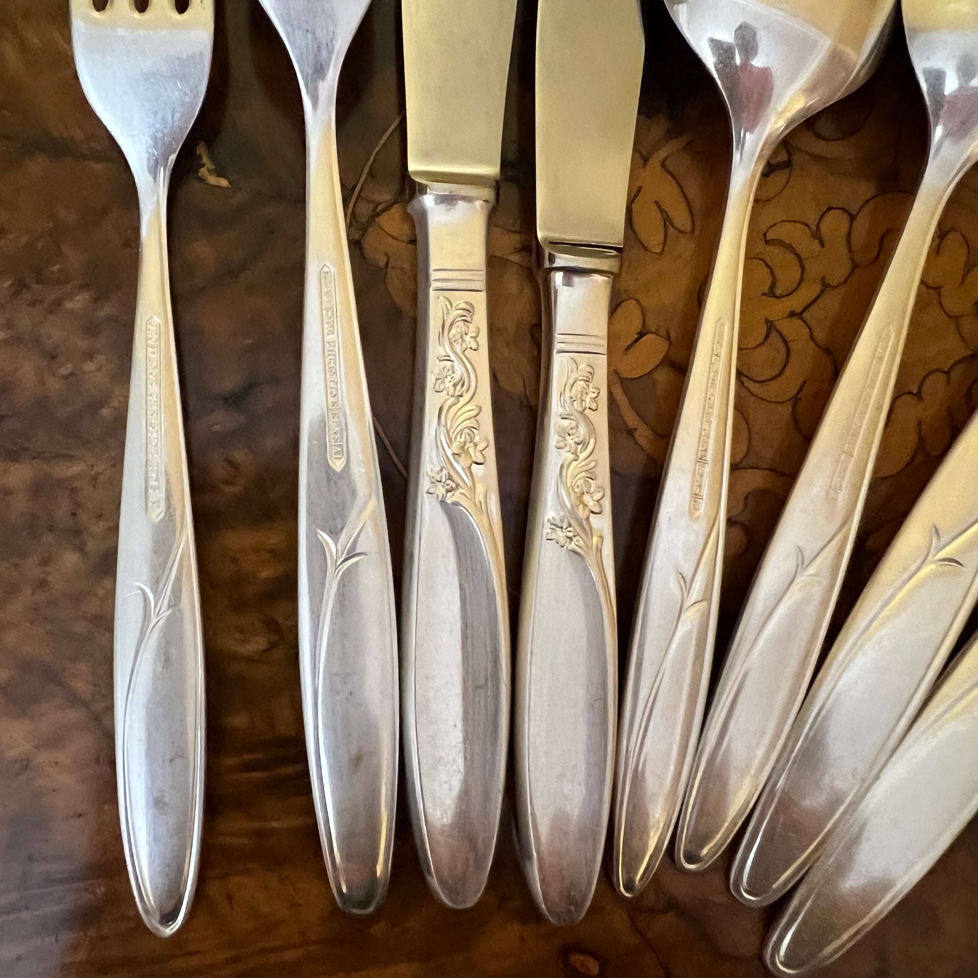 grosvenor stainless steel cutlery